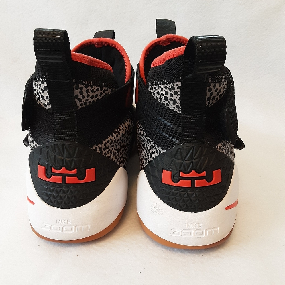 Nike Lebron Safari High Tops - Picture 7 of 12